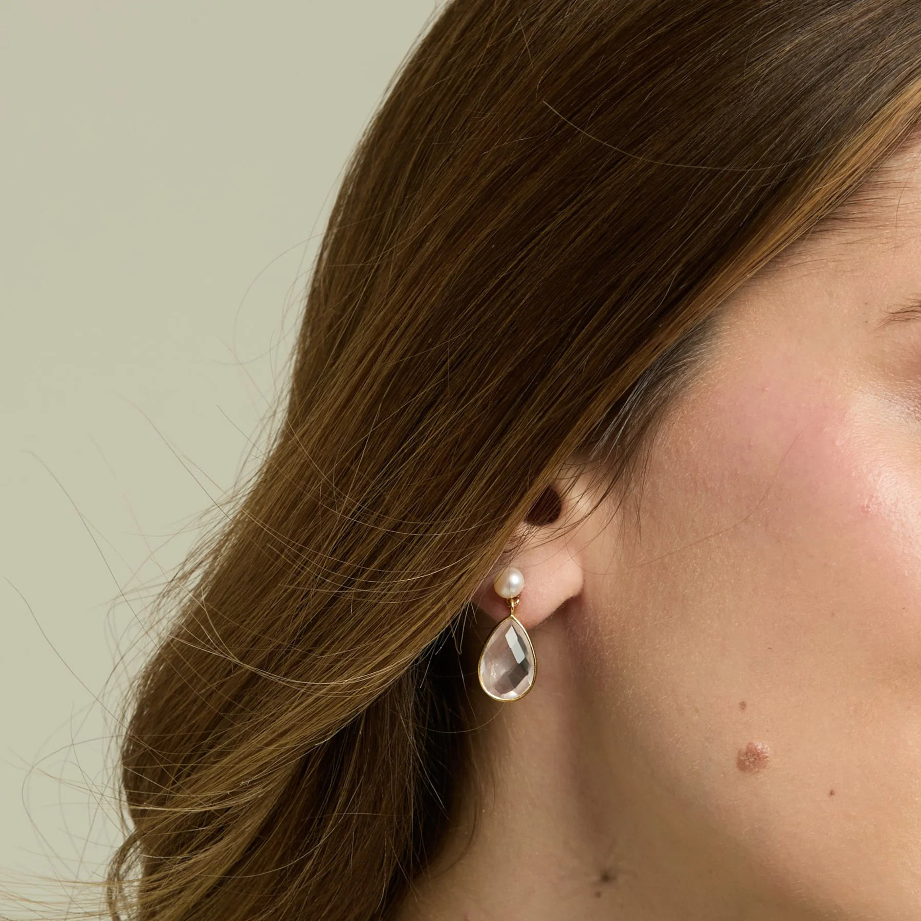 Clara Cultured Freshwater Pearl & Rose Quartz Drop Earrings - Image 3