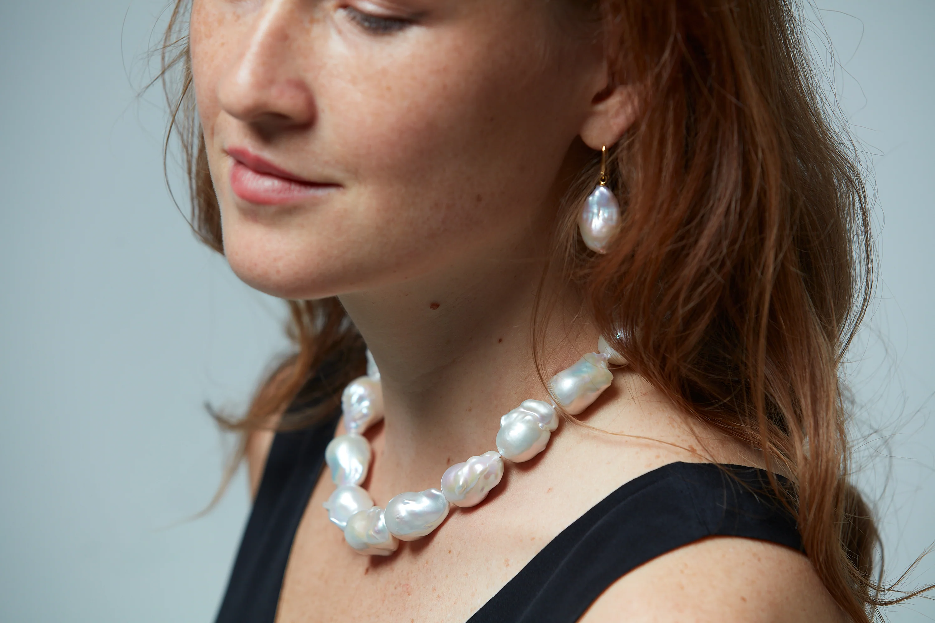 Decus large baroque cultured freshwater pearl drop earrings on gold plated silver - Image 4