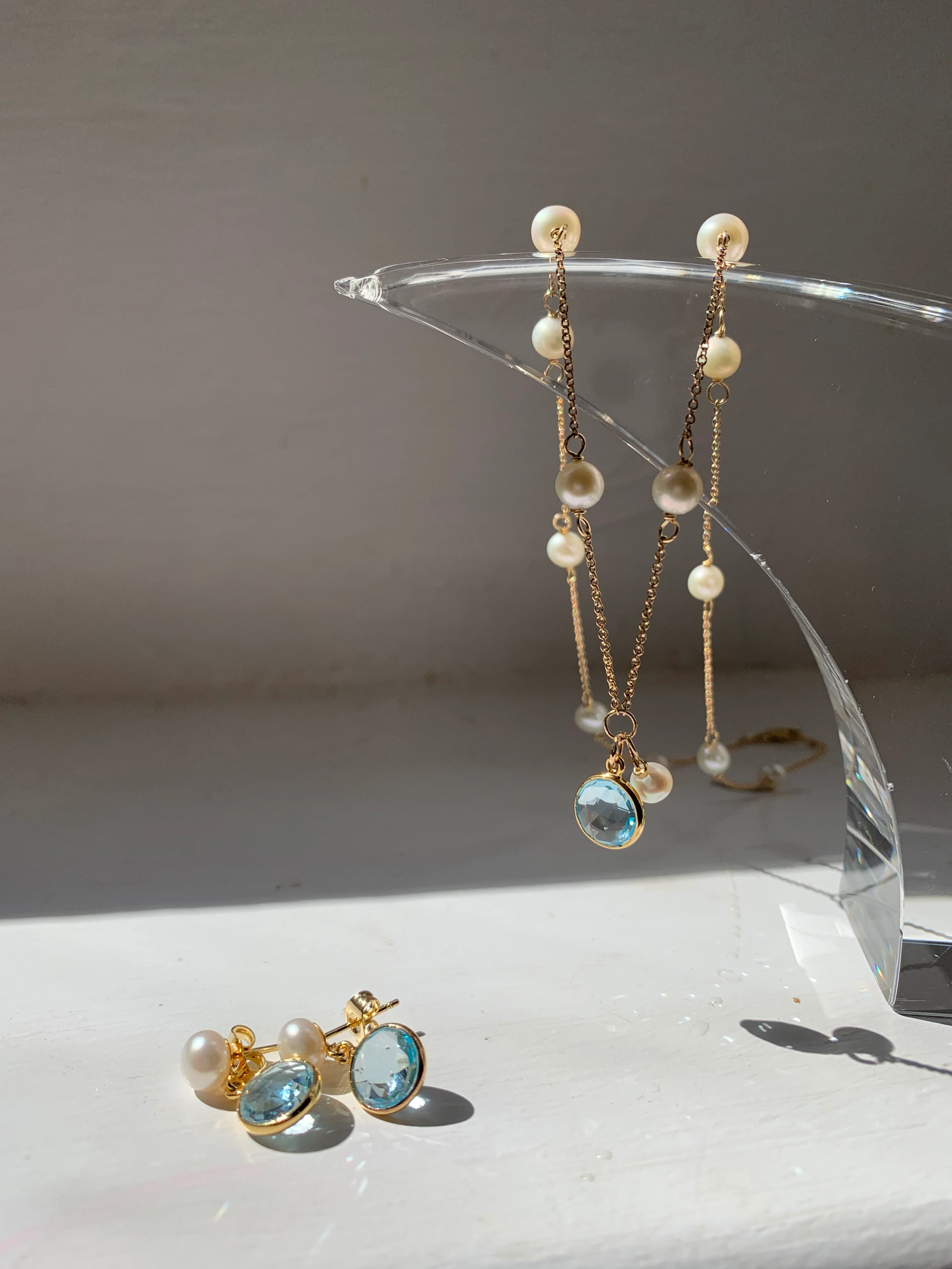 Nova blue topaz & cultured freshwater pearl drop earrings - Image 5
