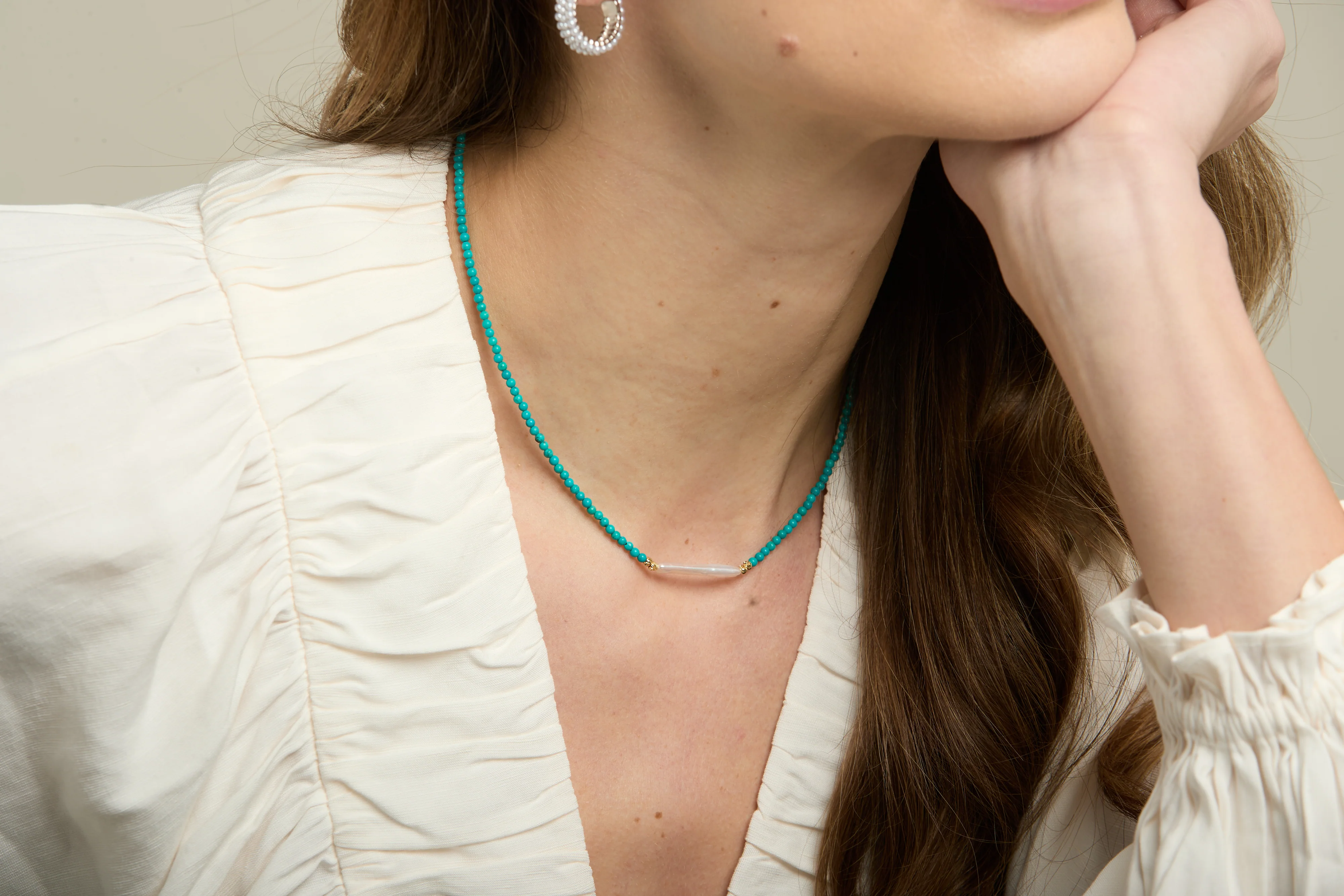 Nova fine necklace with dyed turquoise & 'stick' cultured freshwater pearl - Image 3